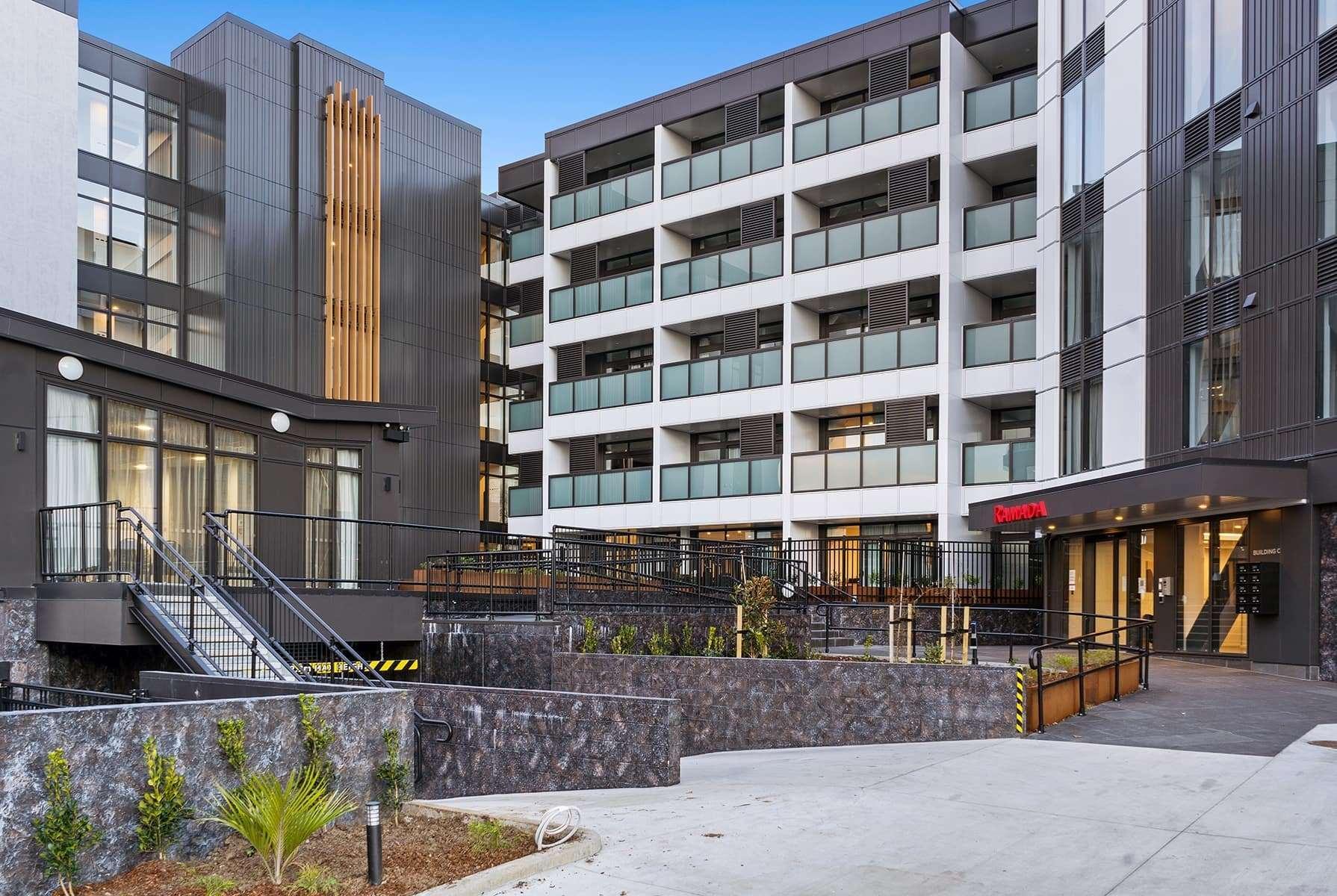 Ramada By Wyndham Newmarket Окленд Экстерьер фото